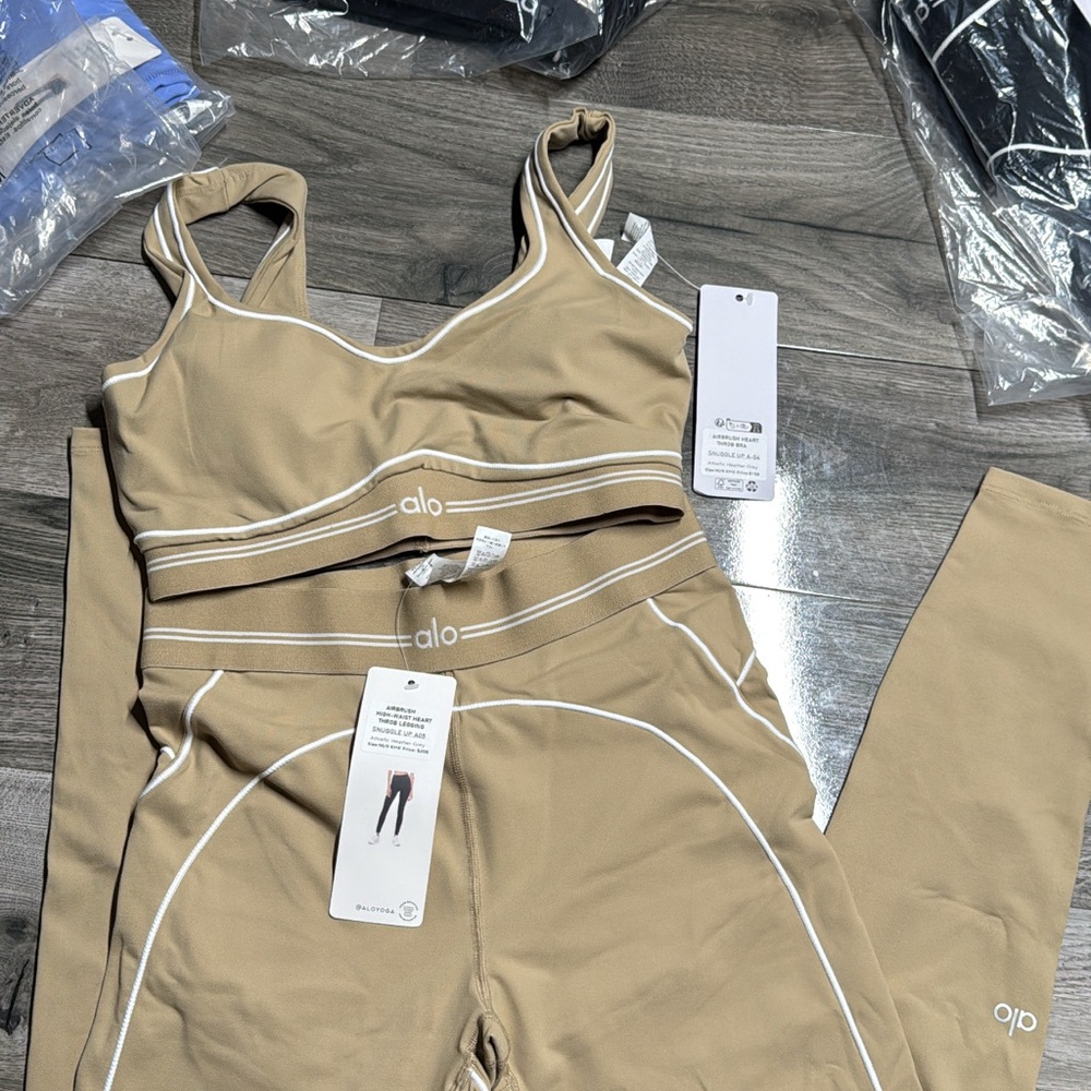 ALO Yoga Beige Set (S-XL)